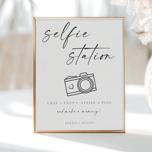 Selfie station wedding sign with modern script and camera icon, editable with Corjl | www.foreveryourprints.com